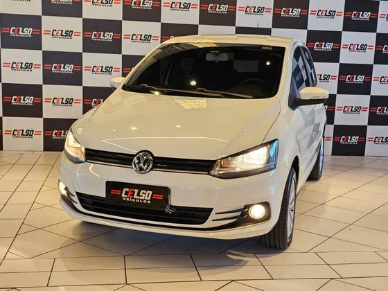 VOLKSWAGEN FOX 1.6 MSI TOTAL FLEX CONNECT 4P MANUAL VOLKSWAGEN FOX 1.6 MSI TOTAL FLEX CONNECT 4P MANUAL